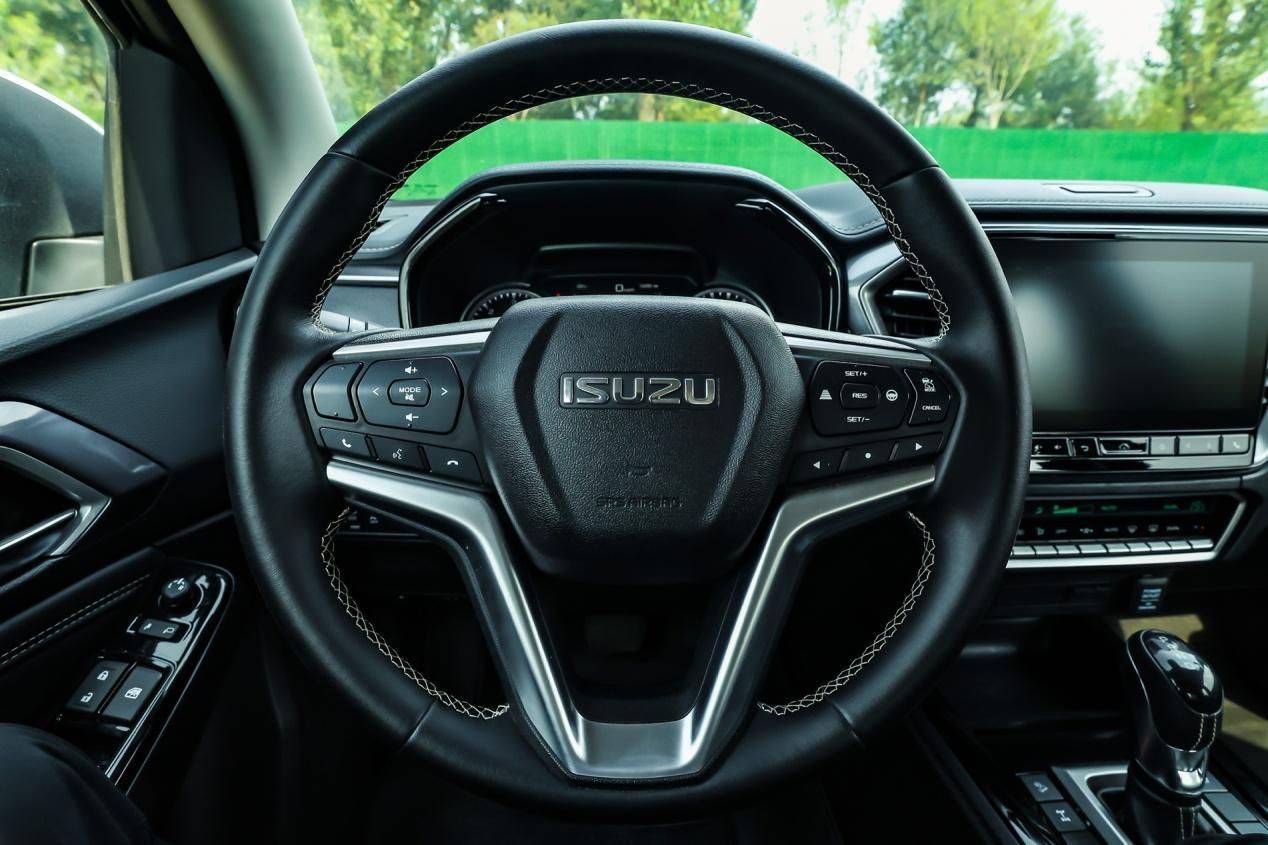 鯊魚王多變體汽車智能皮卡后箱蓋 鯊魚王多變體汽車智能皮卡后箱蓋