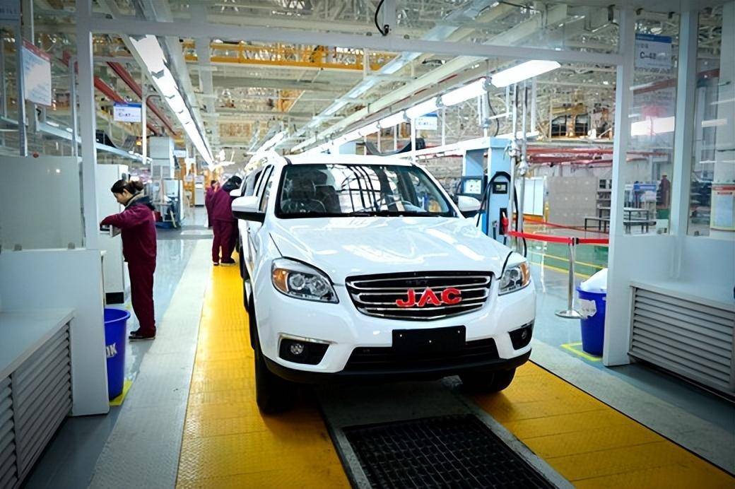 鯊魚(yú)王多變體汽車智能皮卡后箱蓋