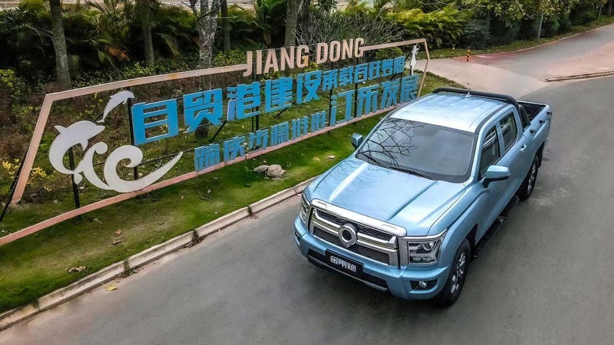 長城金剛炮自動擋車型在海口車展硬核上市